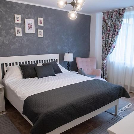 Urban Oasis Apartment Piatra Neamt Bagian luar foto