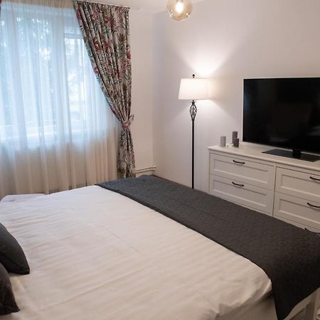 Urban Oasis Apartment Piatra Neamt Bagian luar foto