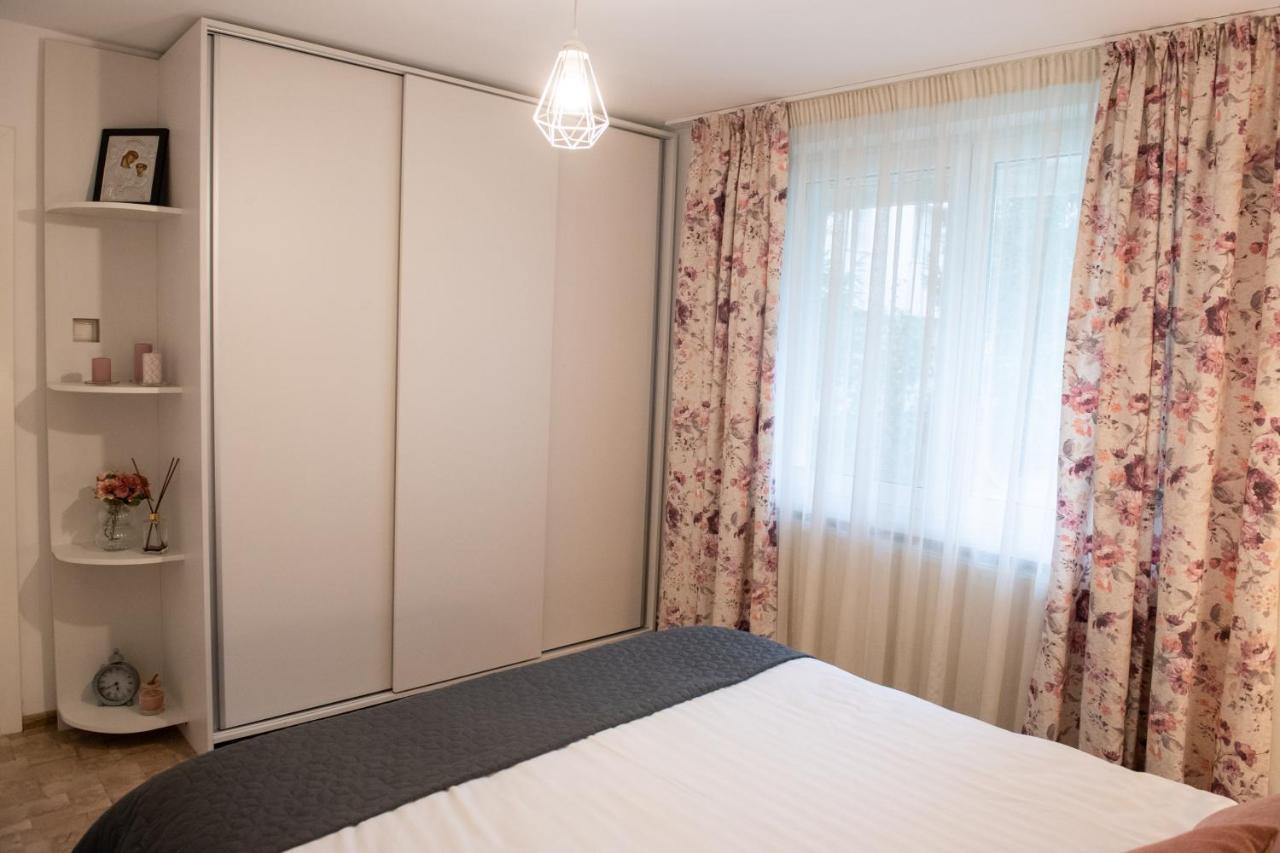 Urban Oasis Apartment Piatra Neamt Bagian luar foto