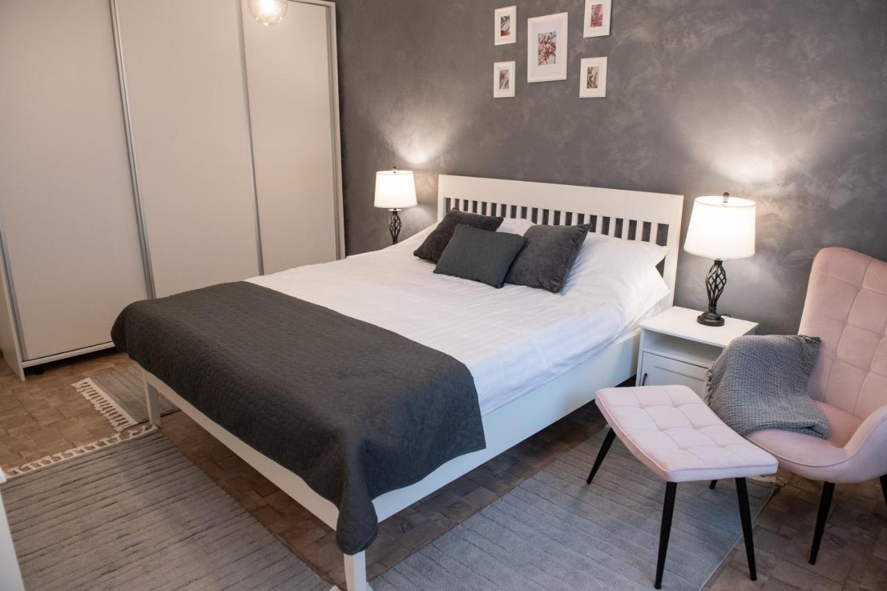 Urban Oasis Apartment Piatra Neamt Bagian luar foto